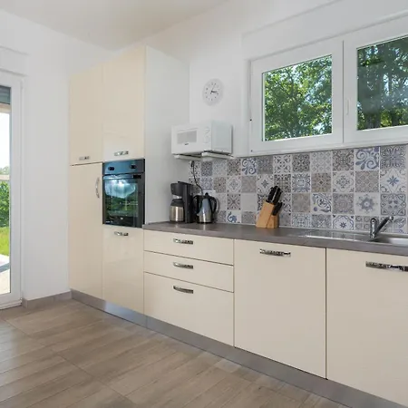Mit Eigenem Pool Holiday home Labin (Istria)
