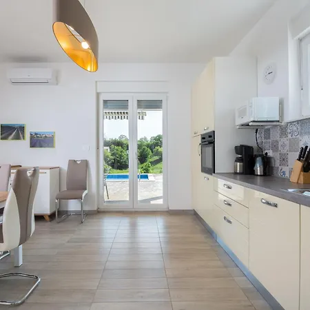 Mit Eigenem Pool Holiday home Labin (Istria)