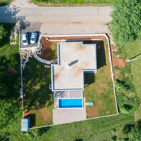 Mit Eigenem Pool Labin (Istria)